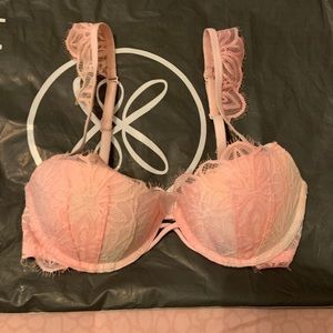PINK push-up bra